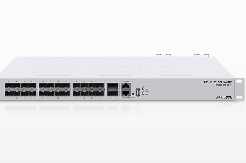 MikroTik Switch mit 40 Gbps QSFP+: CRS326-24S+2Q+RM