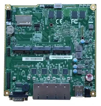 APU4D4 Network security in rack format: The PC Engines APU4D4 with OPNsense in a 19-inch housing