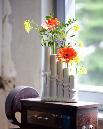 Panfloete_Vase A sign of lasting love: the porcelain vases from Wagner & Apel for Mother’s Day