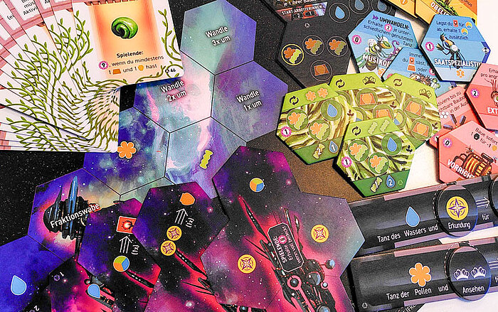 Astrobienen Bienenstock Spiel Astrobienen – Space bees to victory? A strategic excursion into space