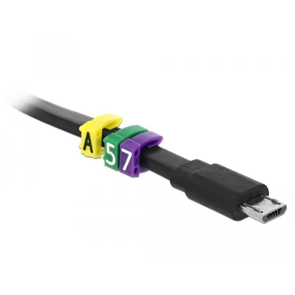 Professional cable management with Delock: Tidiness in the network starts at the base